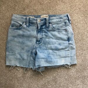 Women’s high rise midi jeans shorts